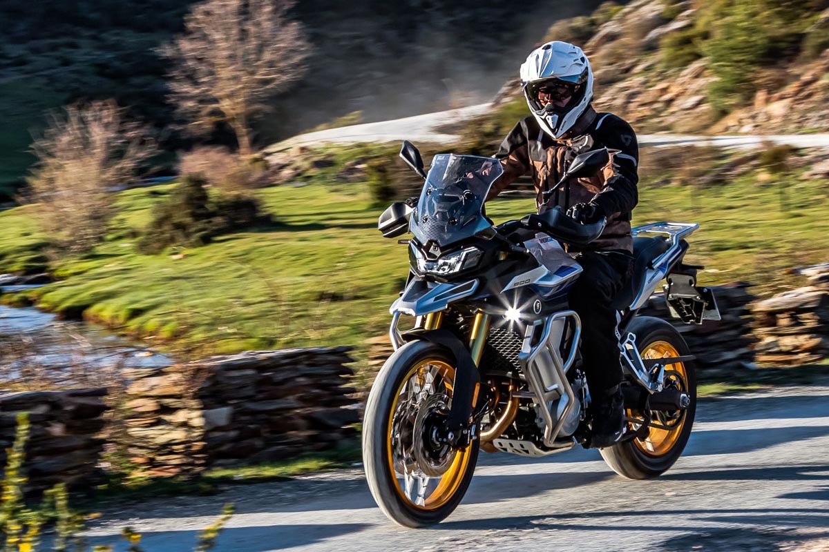 Fotos 5 de las 10 marcas de motos más vendidas en España son chinas o taiwanesas