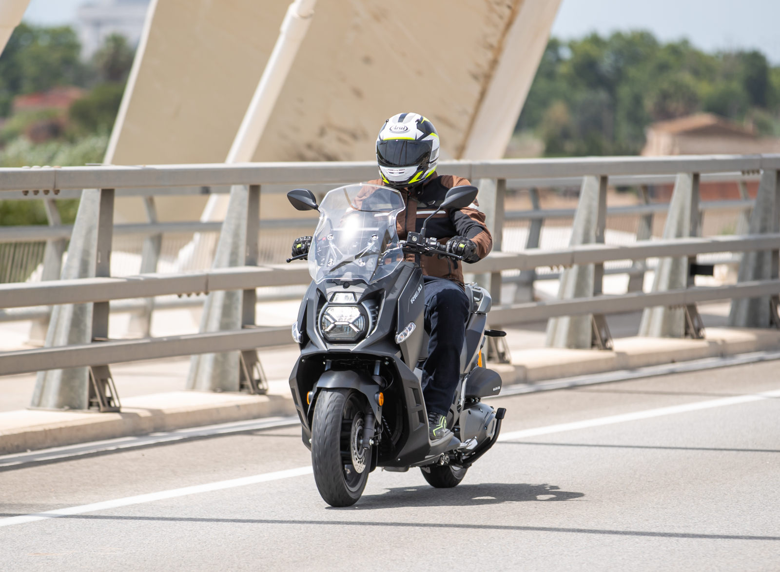prueba rieju x over 357 accion 6