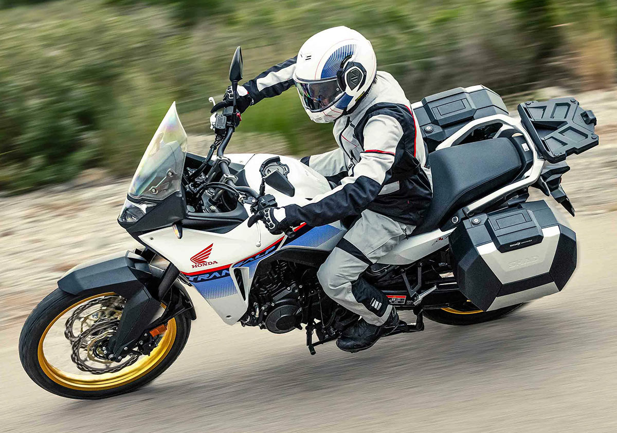 Fotos SHAD SH38X Expandable, la maleta que cambió el sector bate récords