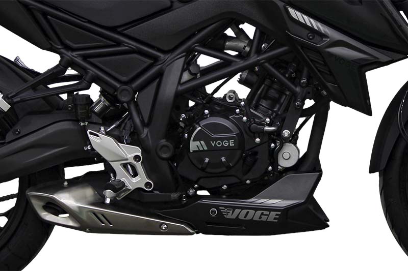 Voge 125RS estudio 2