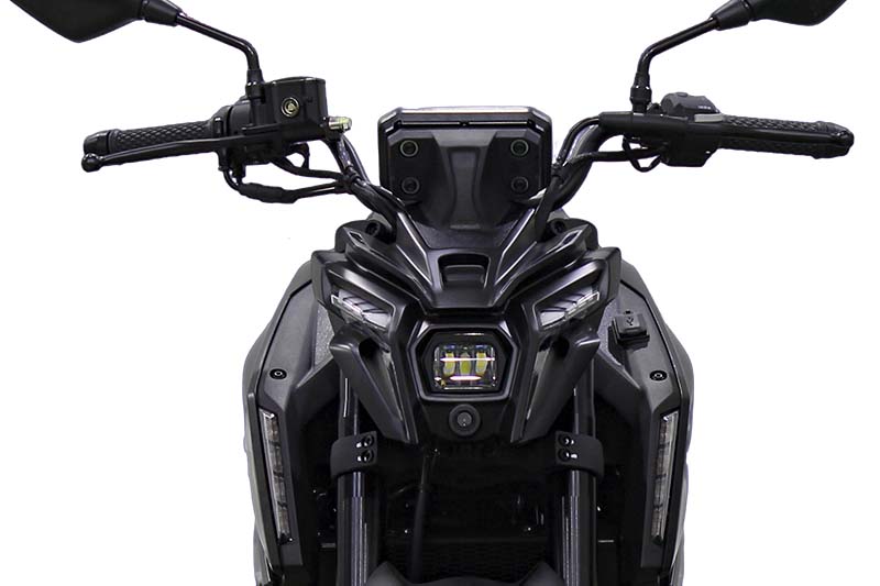 Voge 125RS estudio 4