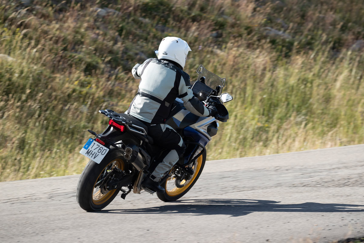 prueba voge 525dsx 2023 accion 4