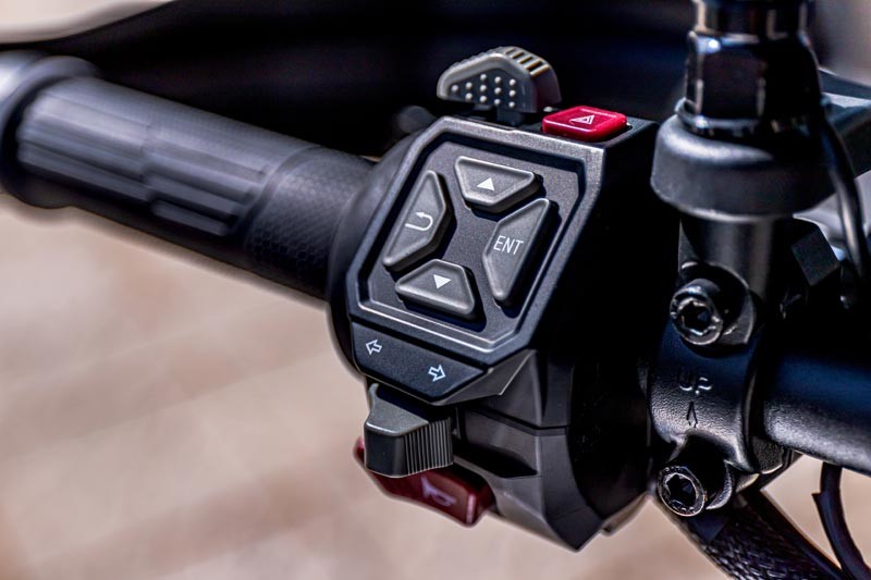 voge 900dsx prueba mandos