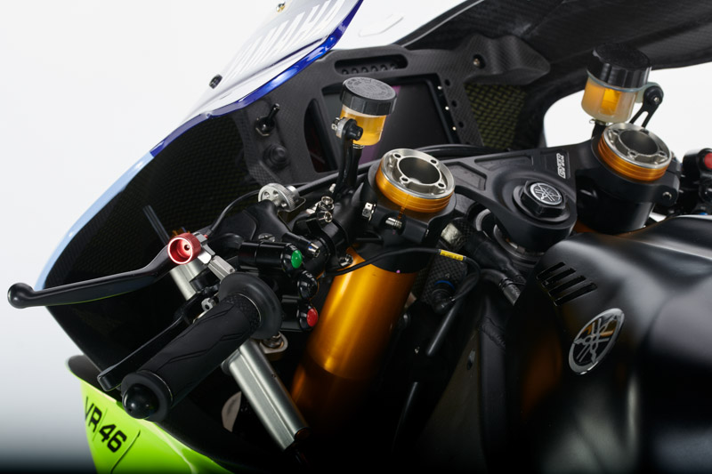 yamaha R1 GYTR VR46 Tribute 10