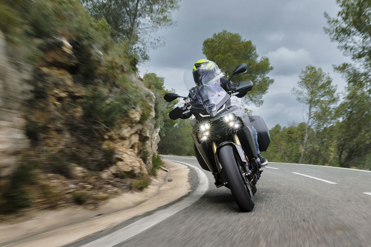 prueba yamaha tracer 9 gt 2025 texto 3