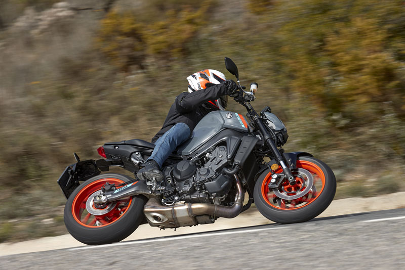 prueba yamaha mt 09 2021 barna texto 3