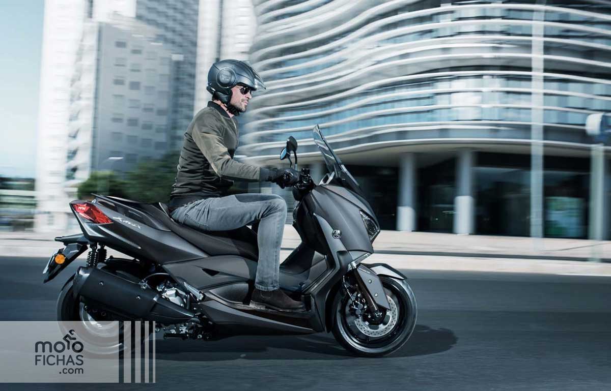 yamaha xmax 300 2021 accion