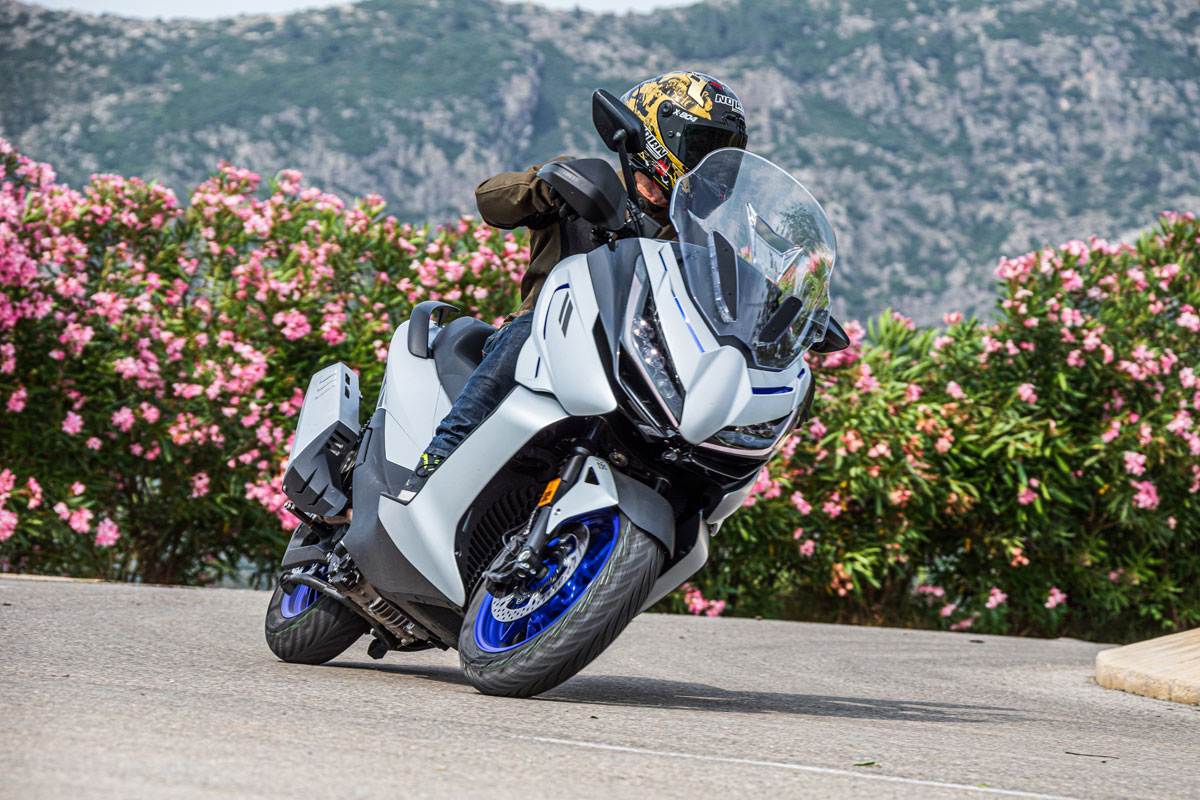 02 prueba zontes scooters 368 e accion
