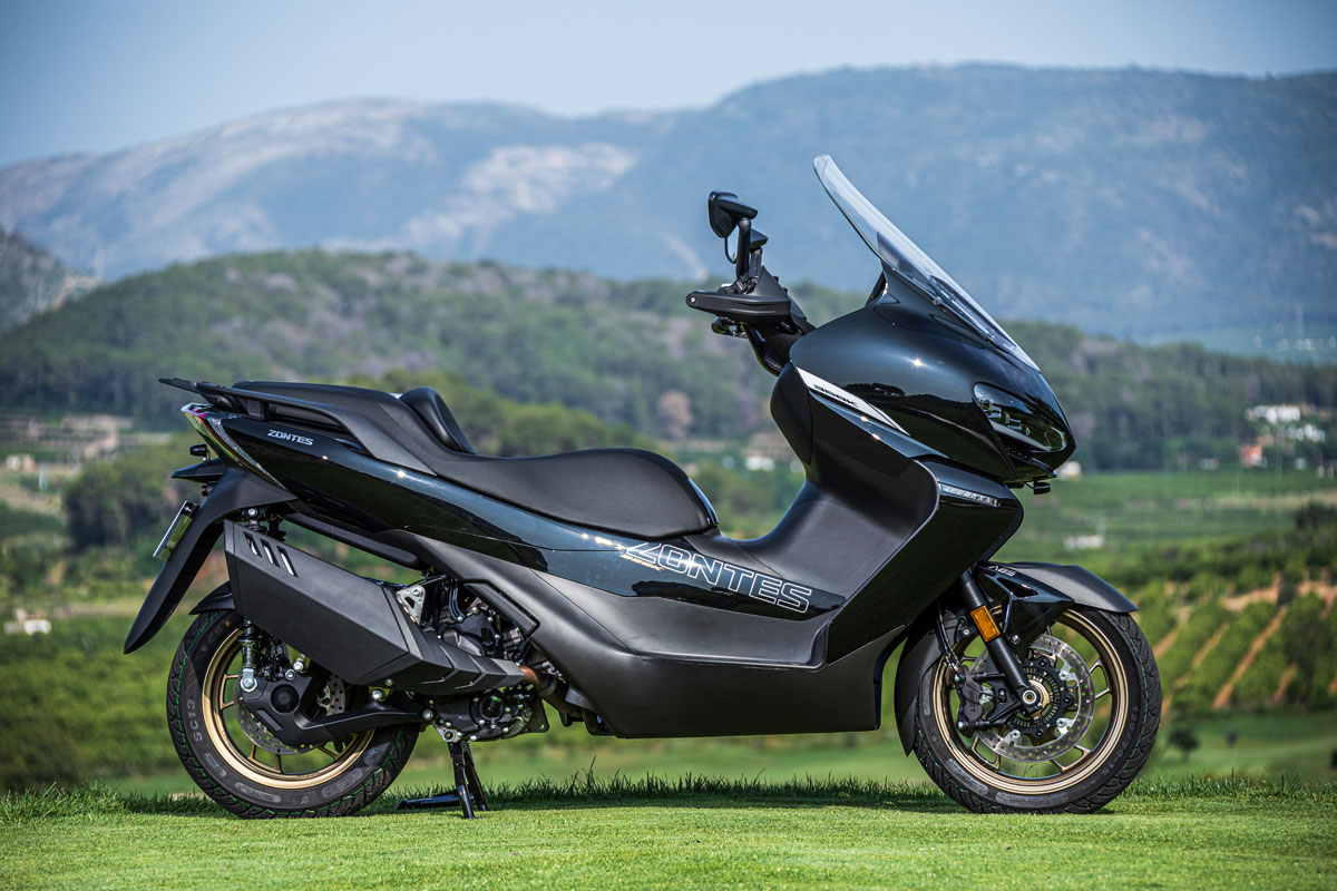 03 prueba zontes scooters 368 k estatica