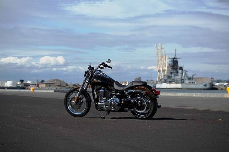 Fotos Harley-Davidson Dyna Super Glide Custom FXDC ´13
