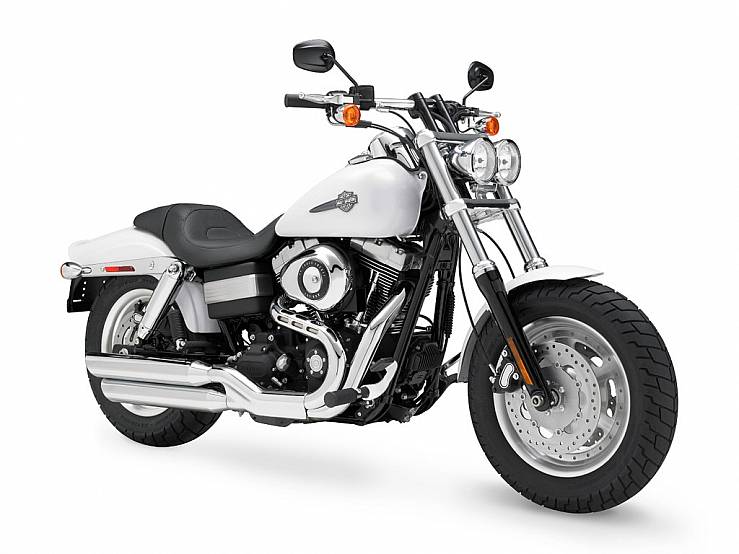 Fotos Harley-Davidson Dyna Fat Bob (Solid) 2011