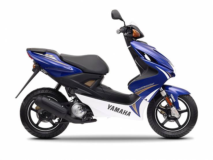 Fotos Yamaha Aerox R 2011-2012