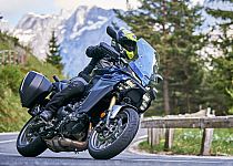 Prueba Yamaha Tracer 9 GT+ Y-AMT (Vídeo)
