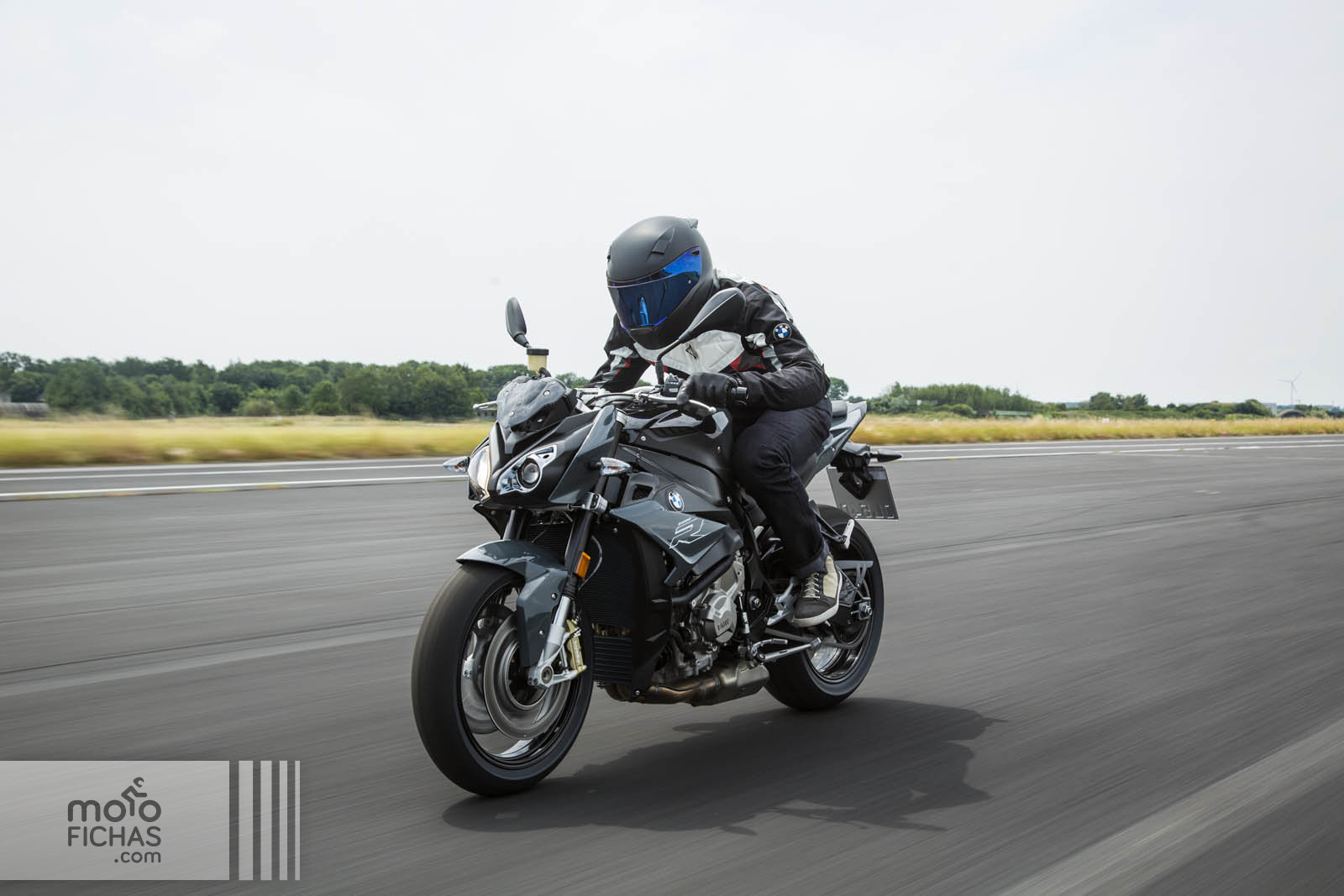 bmw s1000xr vs ktm 1290 super adventure s