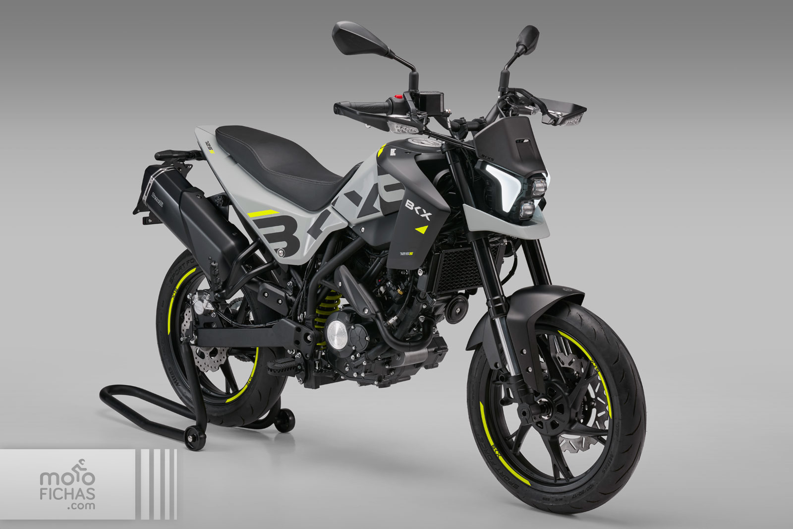 10-benelli-bkx-125-s-2025-estudio-gris-01.jpg