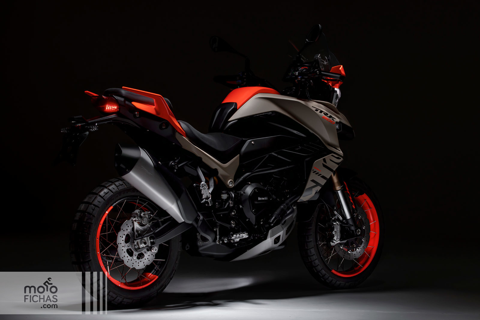 Comparativa Benelli TRK 800 2023 - BMW F 850 GS 2021-2023