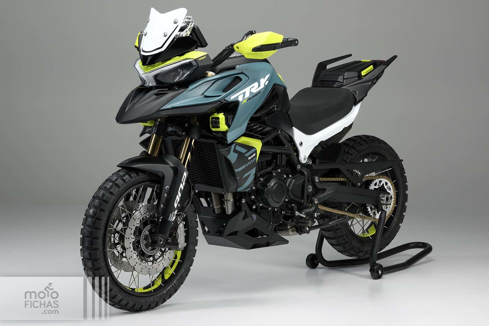 Comparativa Benelli TRK 902 Xplorer 2026 - Voge 900DSX 2025
