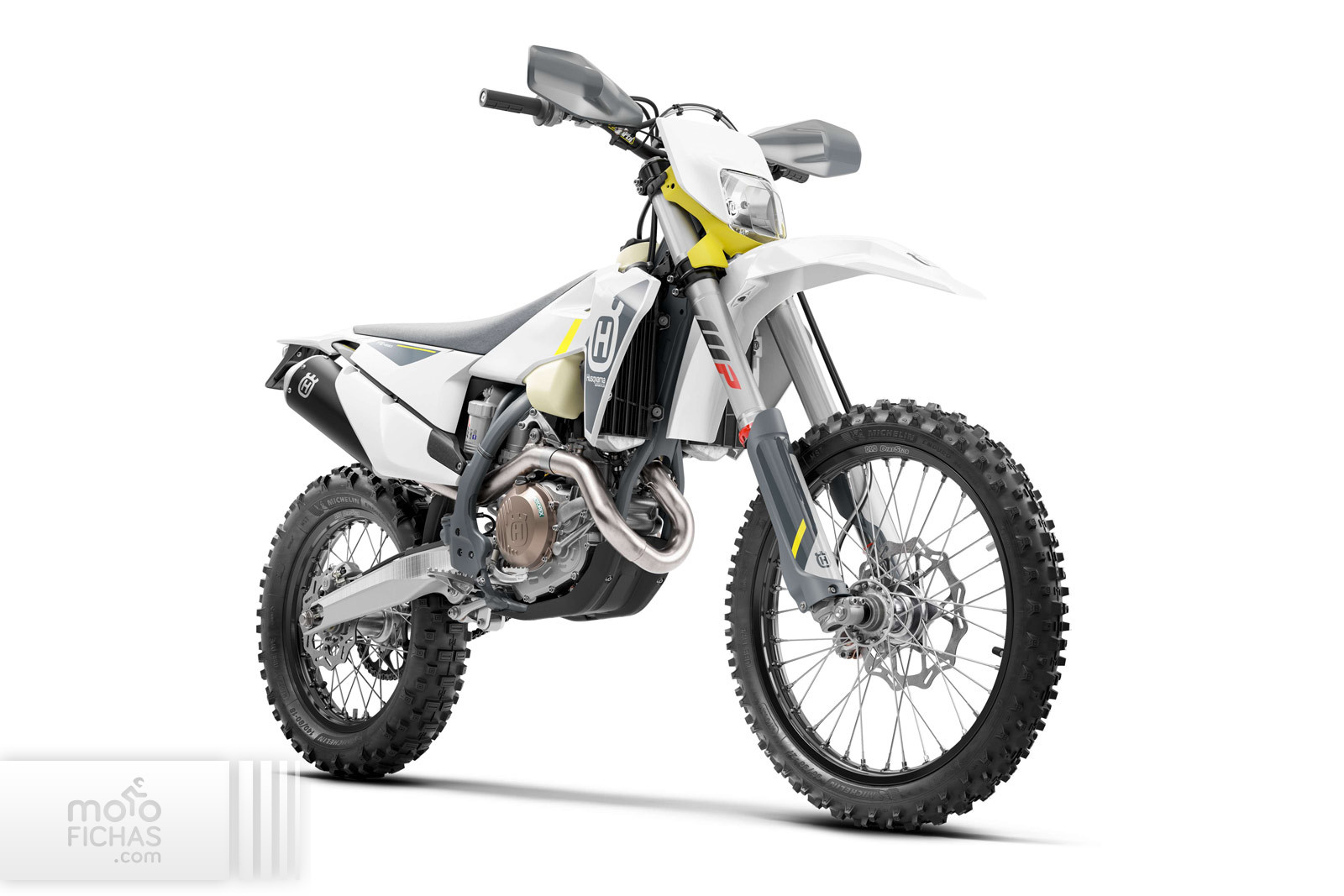 01-husqvarna-fe-450-2022-estudio.jpg