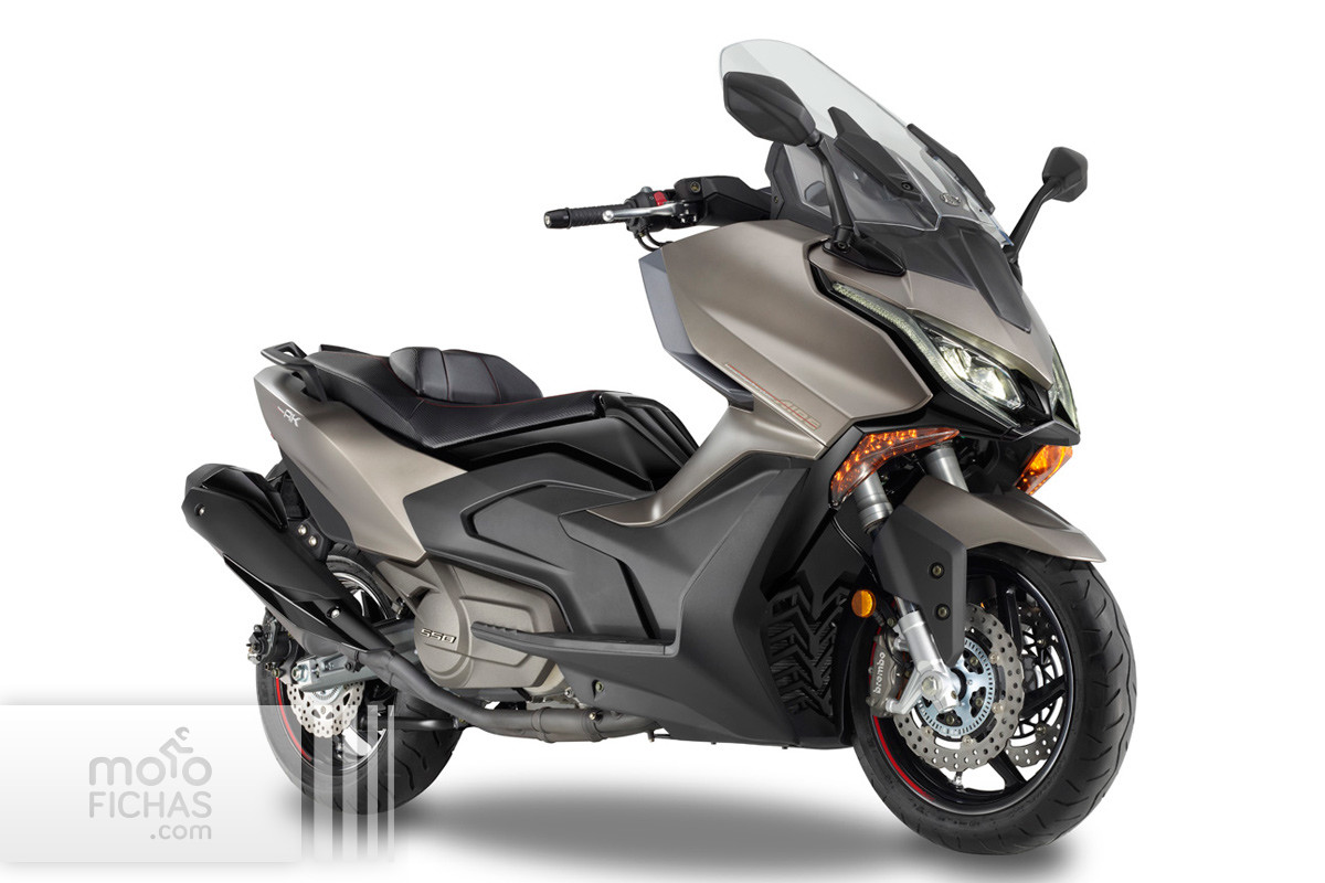 10-kymco-ak-550-premium-2024-estudio-marron-01.jpg