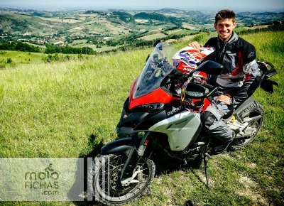 Stoner prueba la Ducati Multistrada 1200 Enduro (image)