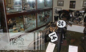 Desastre en el Museo Nacional de la Motocicleta británico (image)