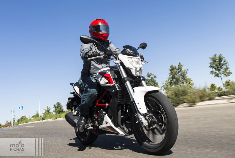 Fotos Prueba de la Benelli BN 251, una gran naked para el A2