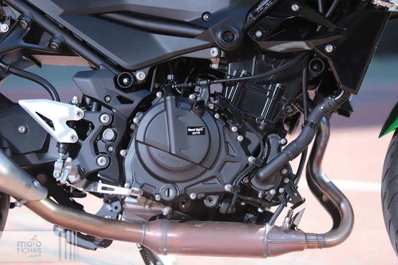 prueba kawasaki z400 2019 texto 6