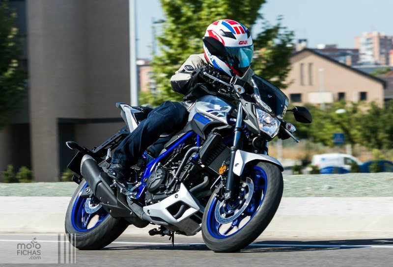 Fotos Prueba Yamaha MT-03: excitante naked para el A-2