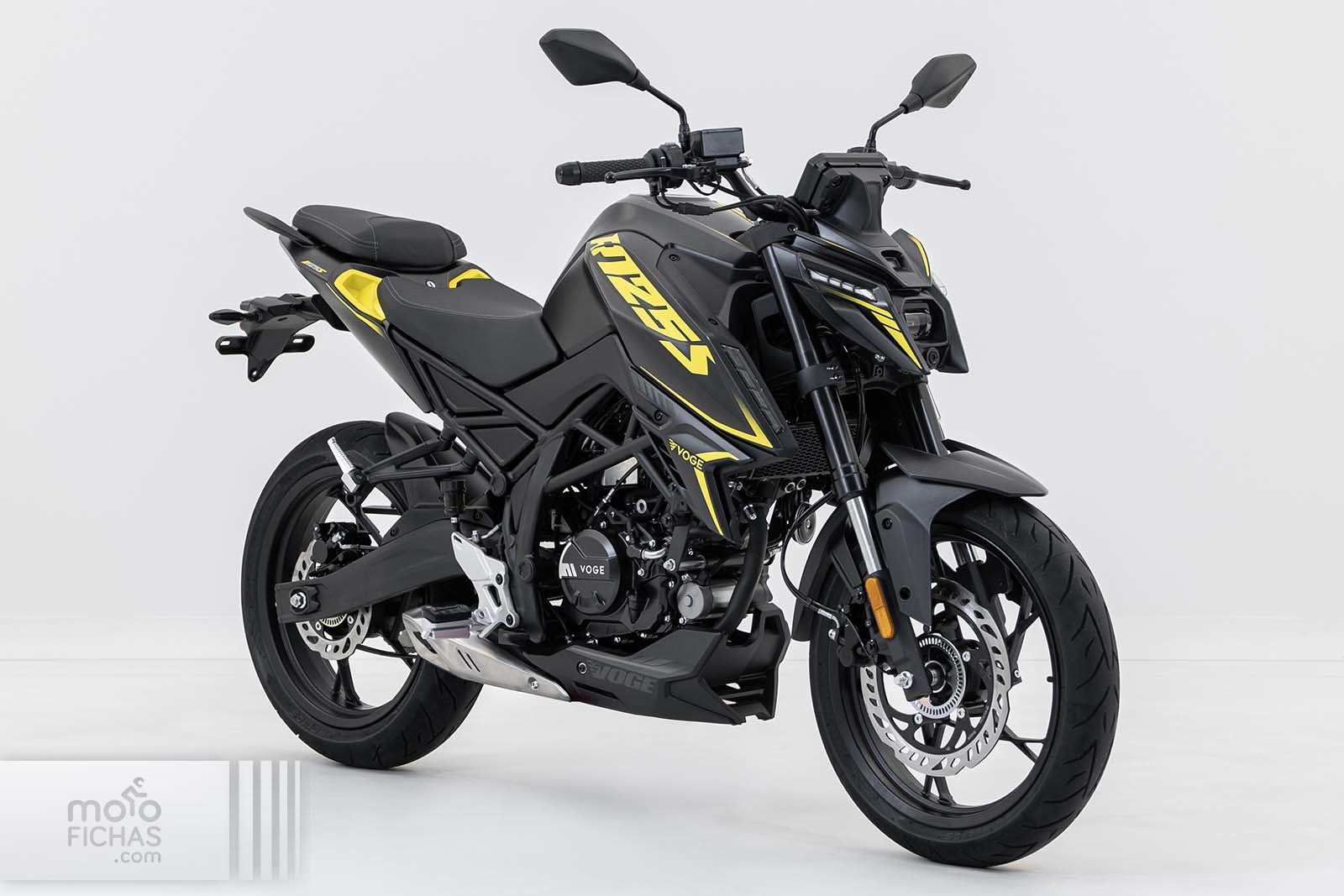 10-voge-r125-s-2026-estudio-negro-01.jpg