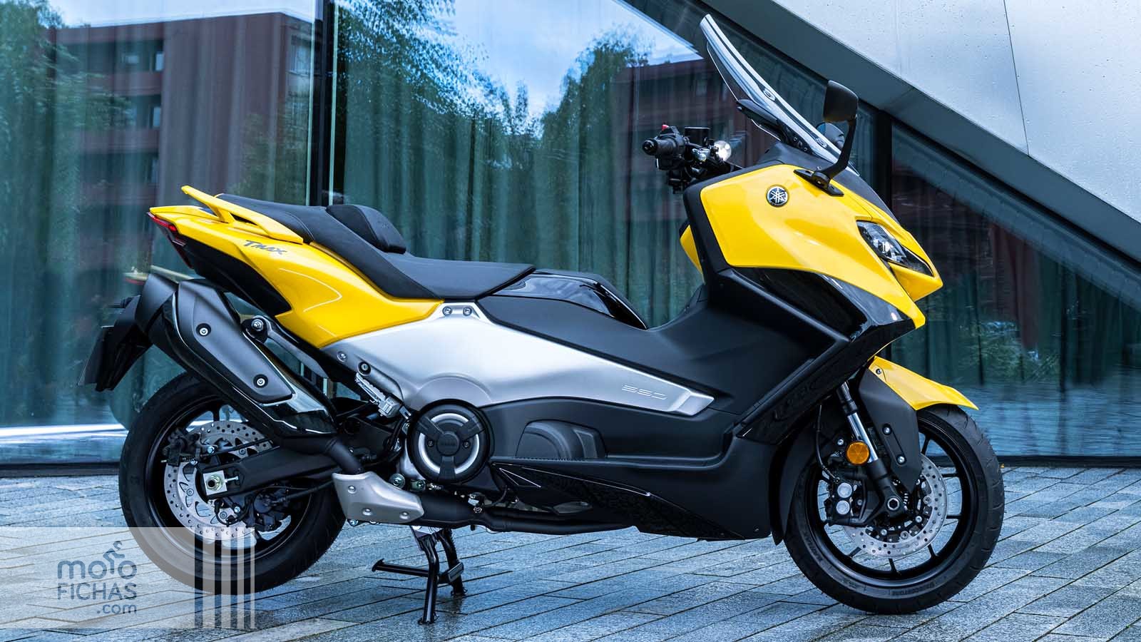 Comparativa Yamaha TMax 20222024 Honda Forza 750 20212024