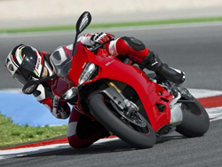 Fotos 7.500 Panigale dan la razón a Ducati