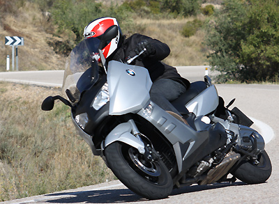 bmw_c600_sport_accion_lateral