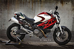 Fotos Nuevo Kit Radical Ducati para la Monster: il Mostro